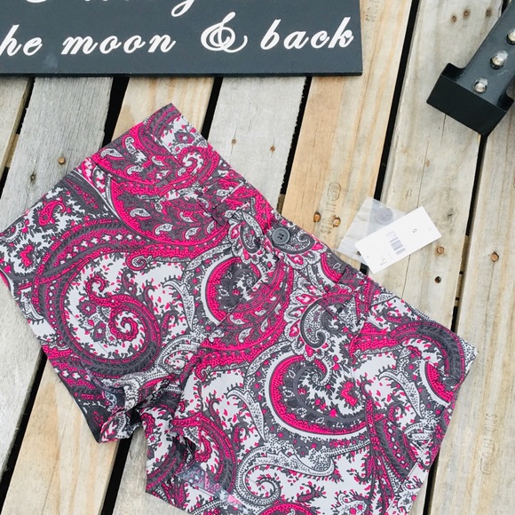 Max Rave Shorts 🩳 - Picture 4 of 5